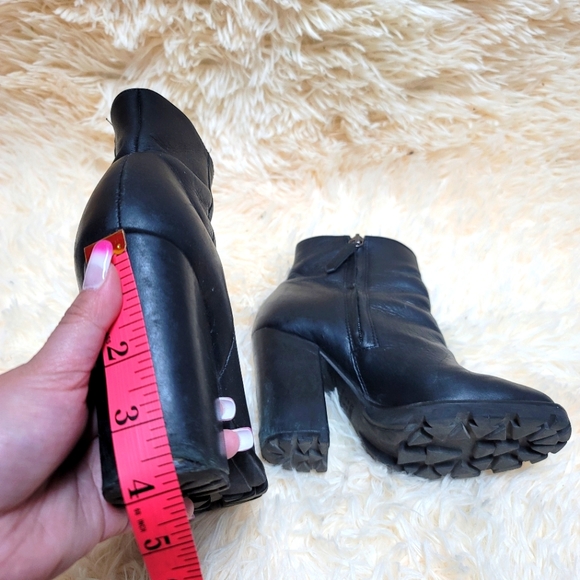 Schutz Marivane Ankle Booties - Picture 13 of 16
